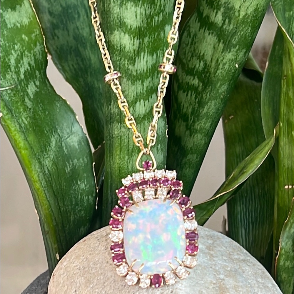 Sold. 18k diamond, ruby, and opal necklace - Picture 4 of 9